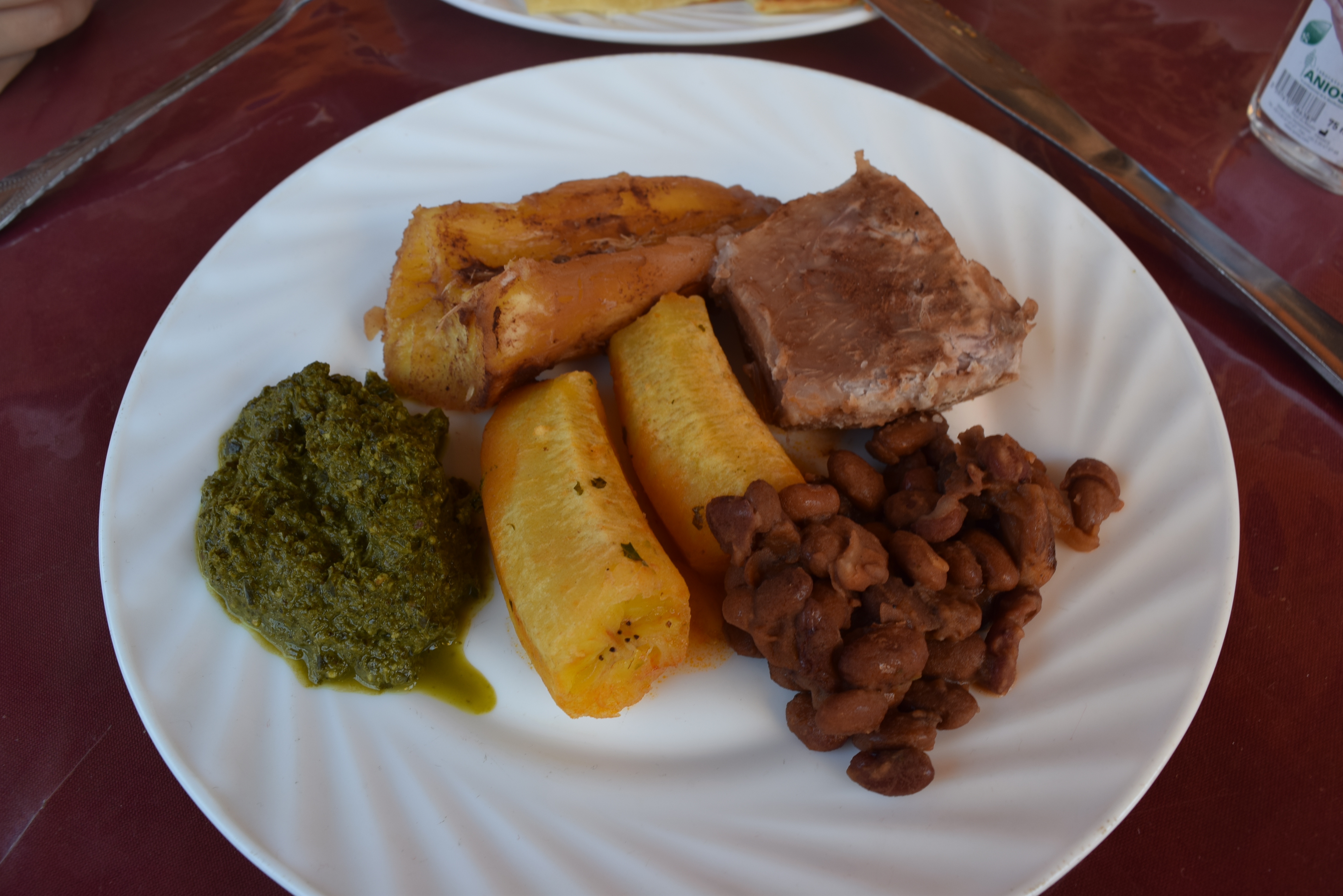 15-local-typical-meal